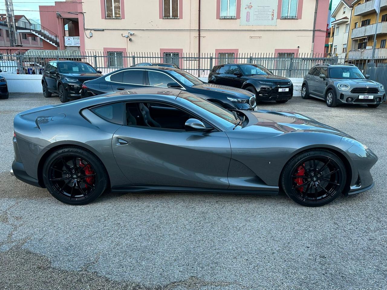 FERRARI 812 SUPERFAST