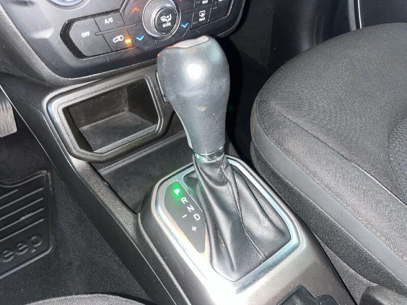 Jeep Renegade 2019 1.5 turbo t4 mhev Limited 2wd 130cv dct