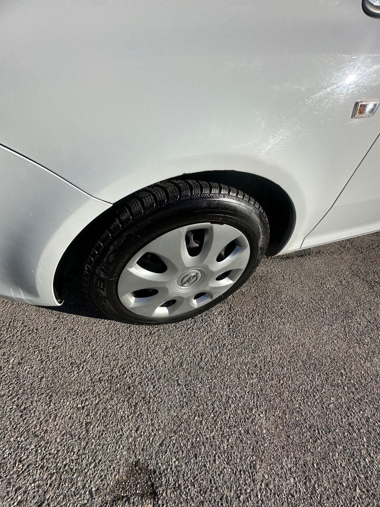 Opel Corsa 1.2 80CV 5 porte GPL-TECH Edition