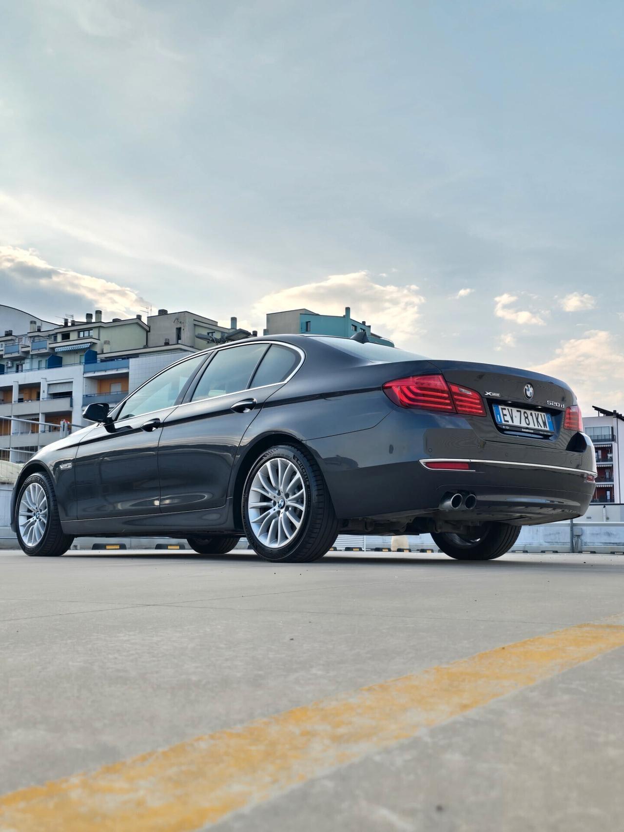Bmw 520 525d xDrive Luxury