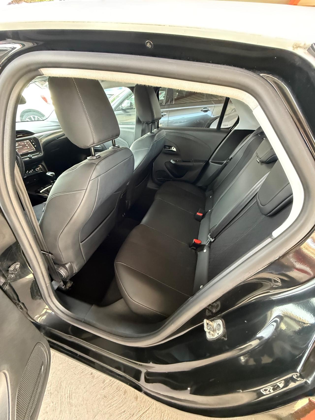 Corsa 1.2 Design-b-color-unipro-rate-garanzia