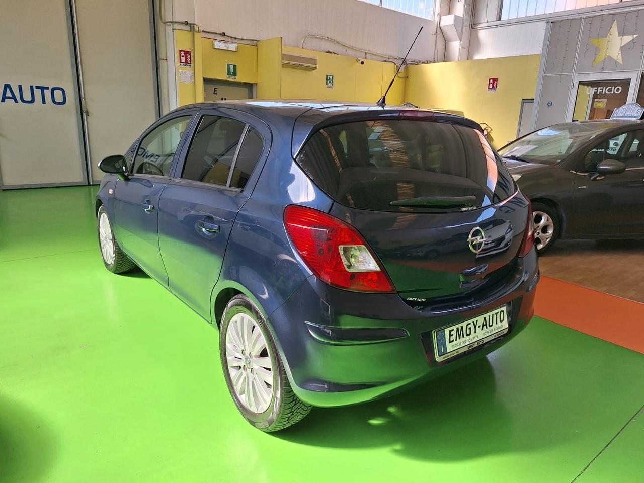 Opel Corsa 1.2benzina, 5 porte NEO PATENTATI