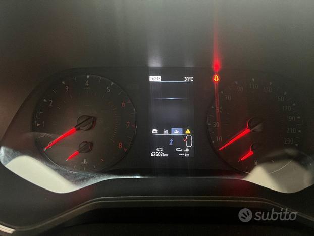 RENAULT Clio TCe 90 CV 5 porte Business