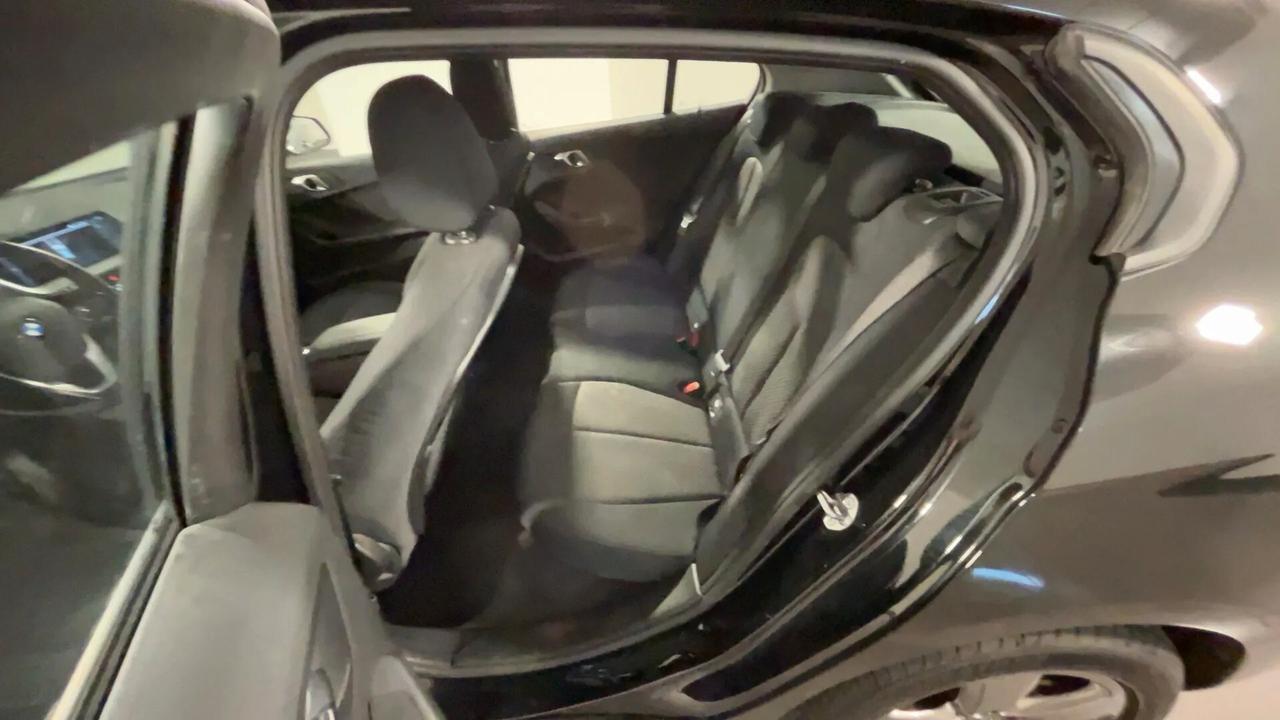 Bmw 118 118i 5p. Business Advantage