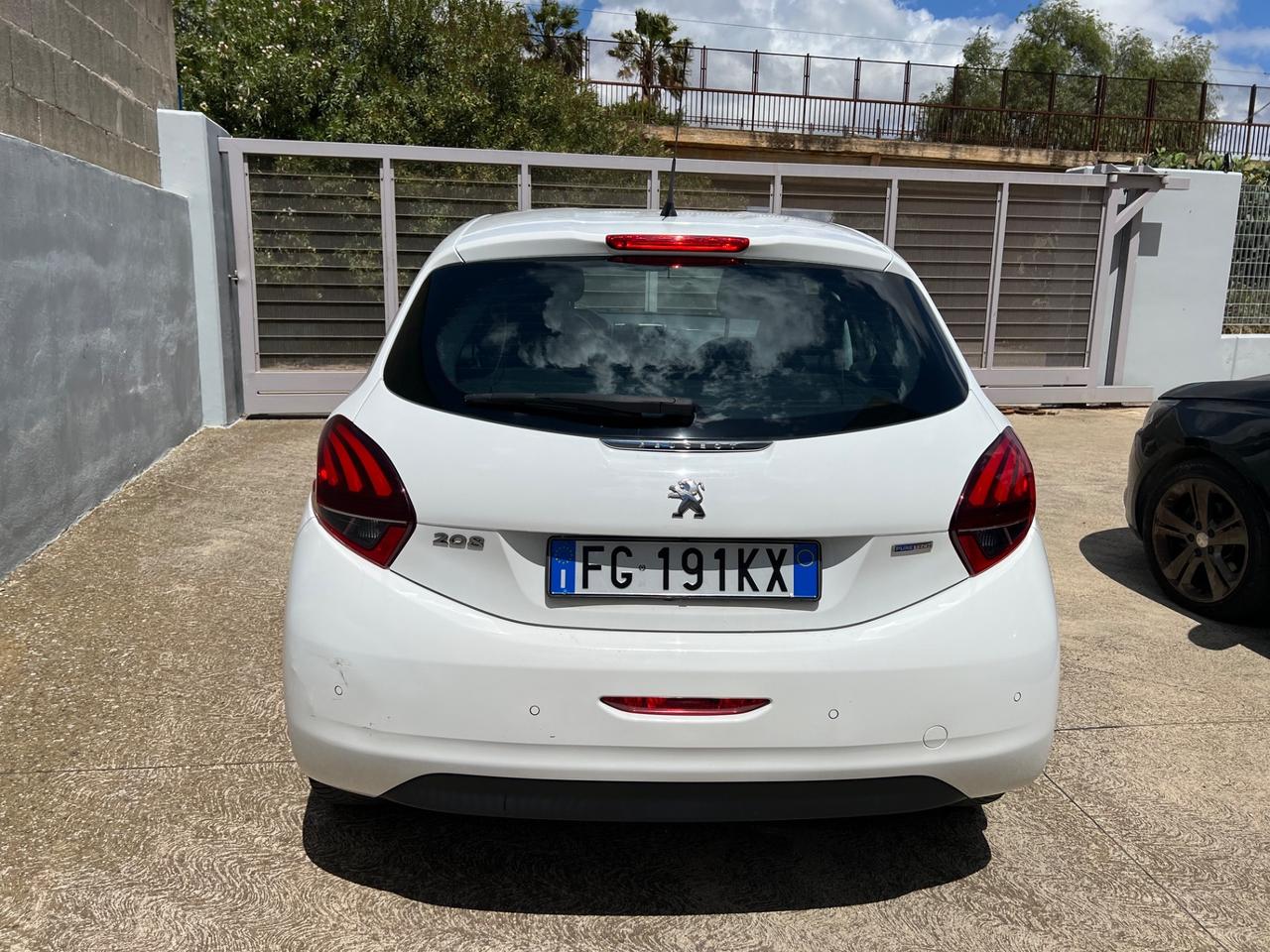 Peugeot 208 5 porte Allure | 2017