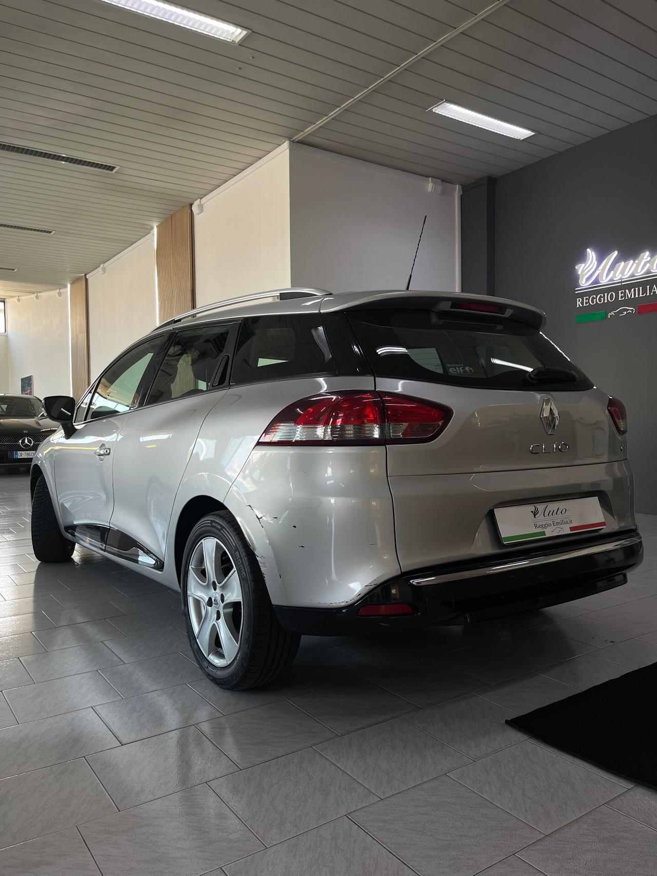 Renault Clio Sporter 1.5 dCi 8V 75CV Costume National