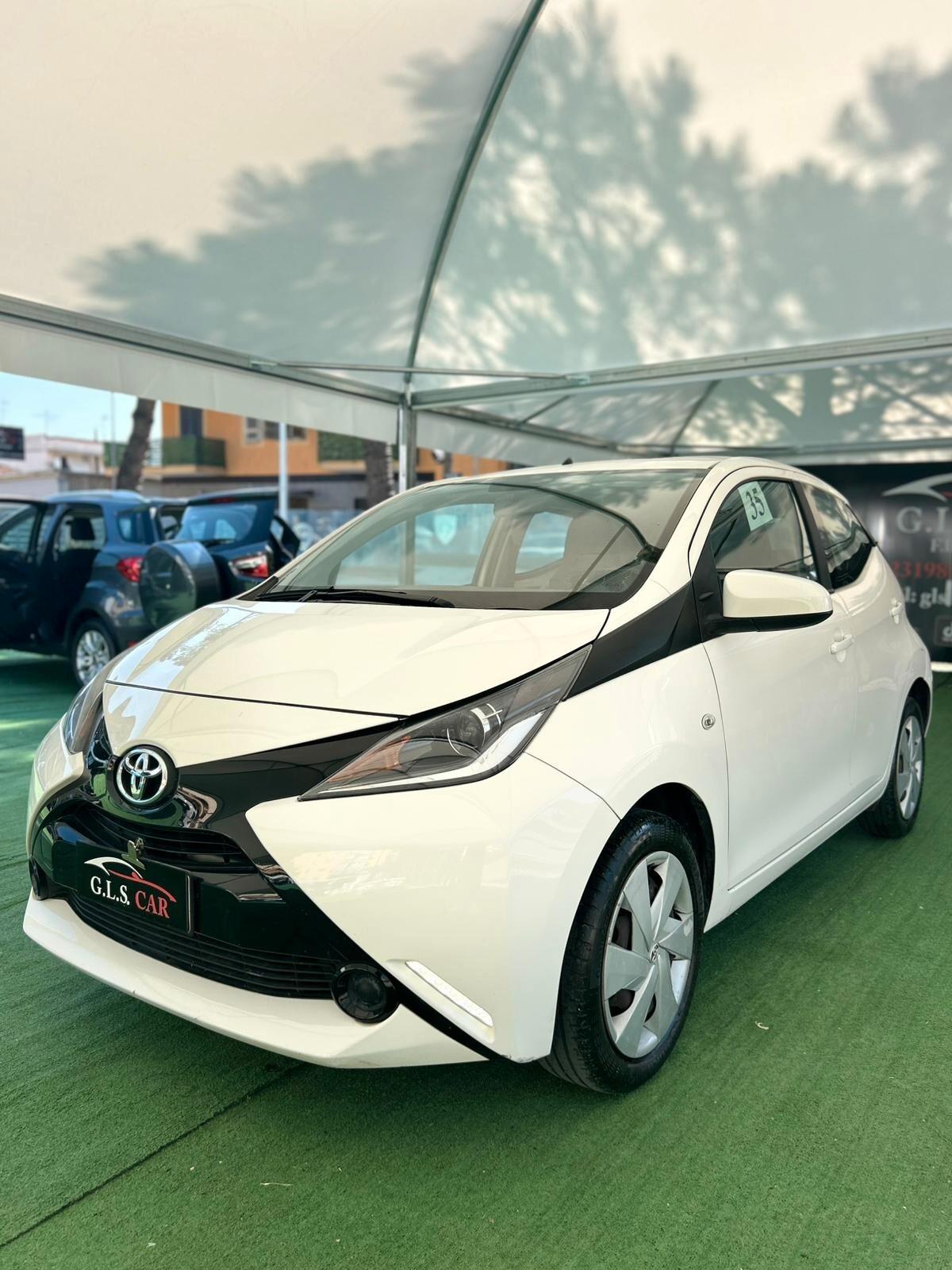 Toyota Aygo 1.0 Benzina 69 CV 5 porte