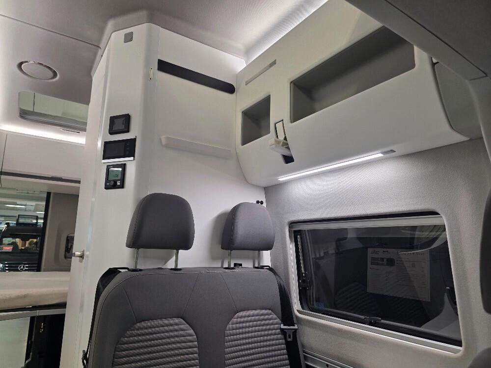 CAMPER VAN VOLKSWAGEN GRAND CALIFORNIA