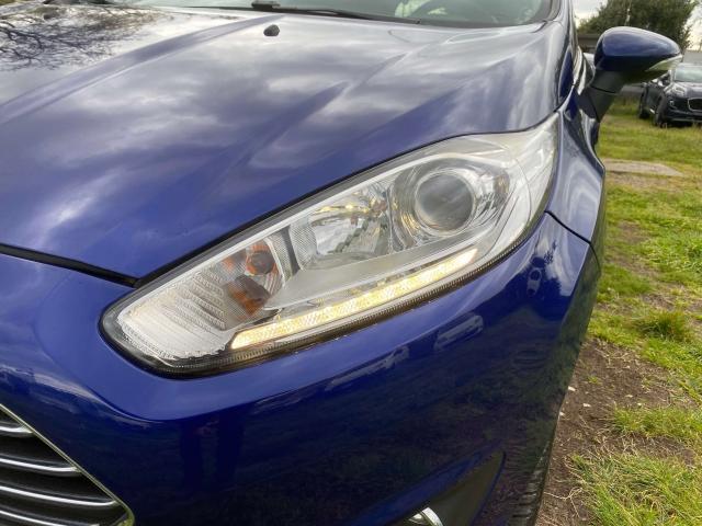 Ford Fiesta 5p Titanium * GPL * Super-Accessoriata * Neopatentati ok * 97cv 1.4 E6 VI