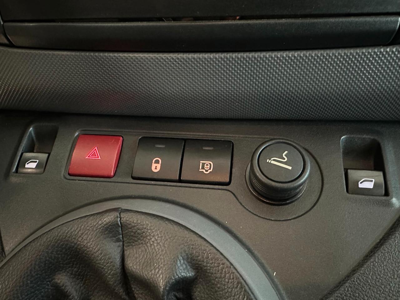 PEUGEOT PARTNER 1.6 BLUEHDI 75CV 2 POSTI