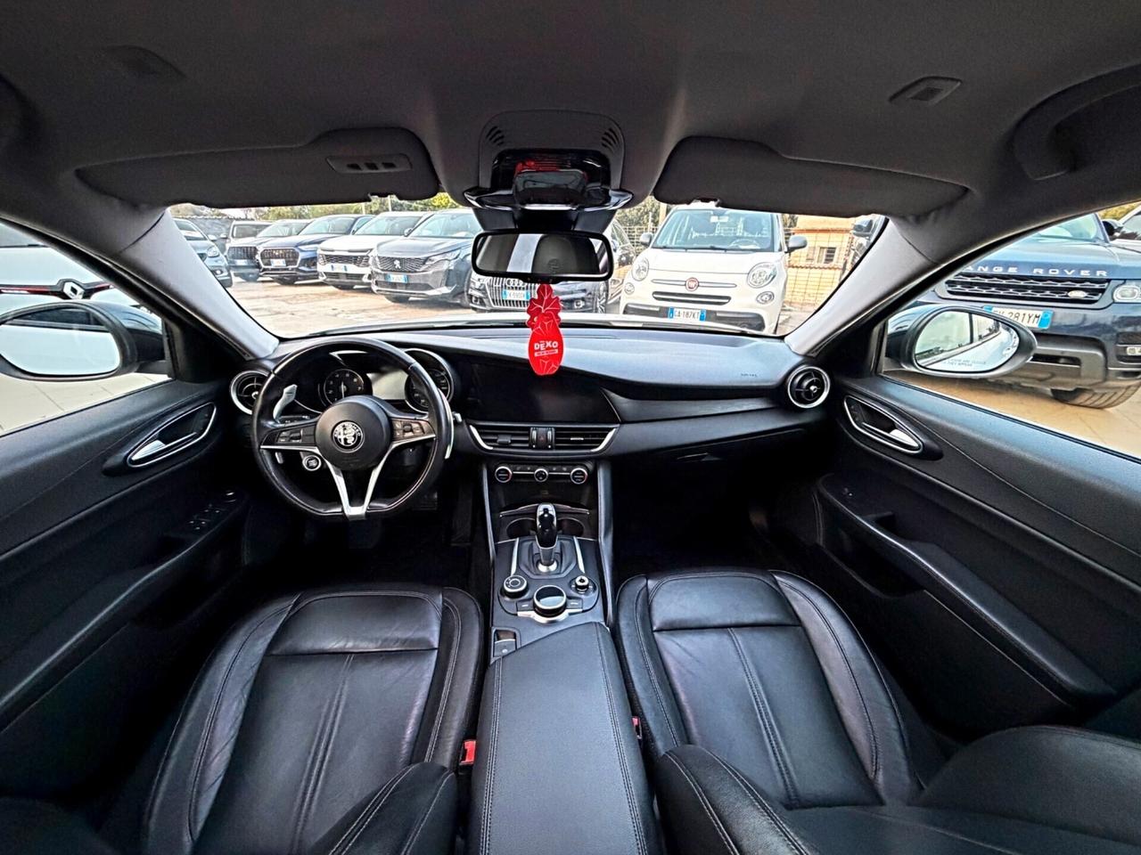 Alfa Romeo Giulia 2.0 Turbo 280 CV AT8 AWD Q4 Veloce