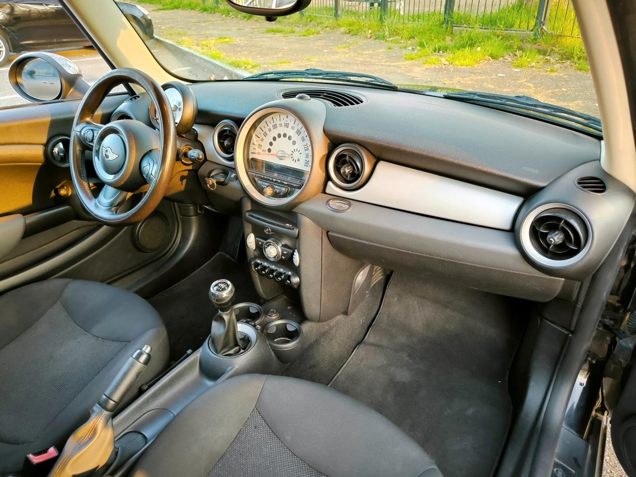 Mini 1.6 16V One (55kW) NEOPATENTATI