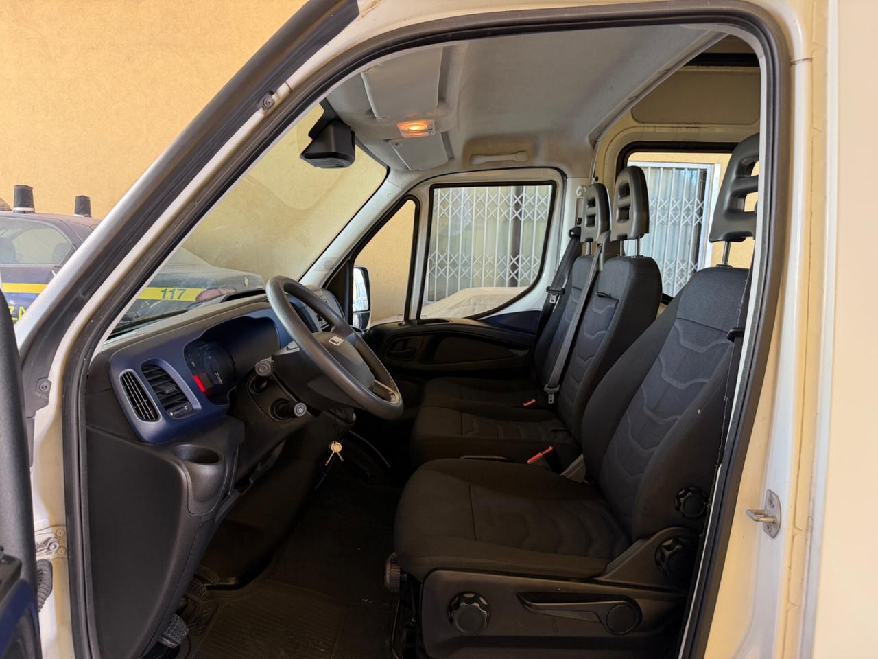Iveco Daily Mixto Maxi Lungo 35-160 6Posti