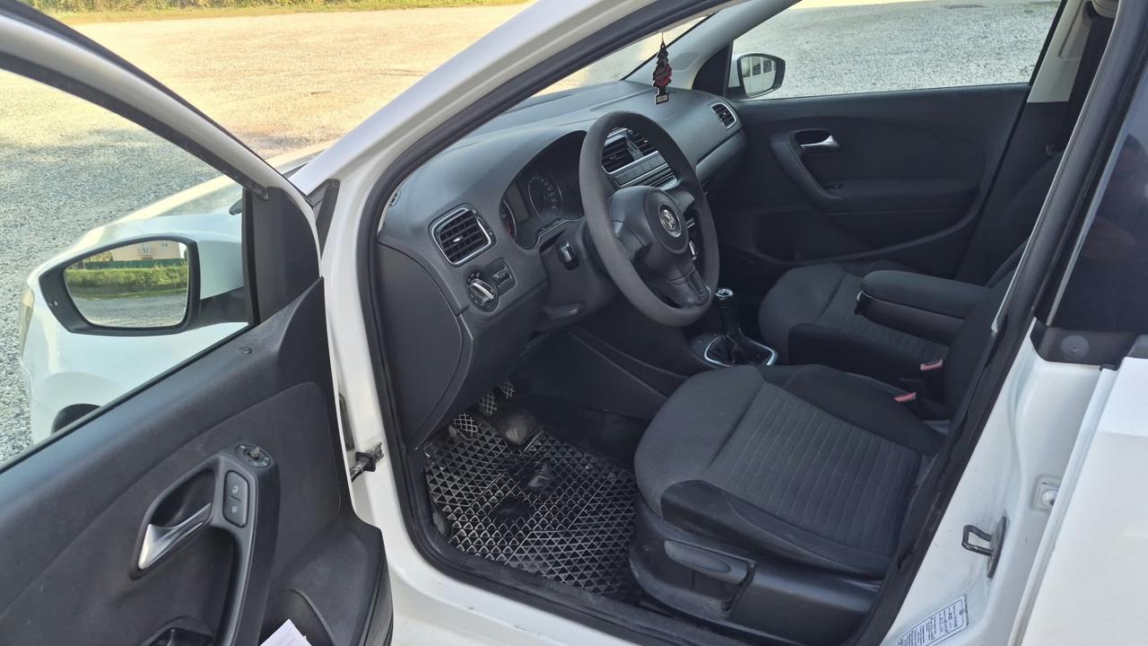 Volkswagen Polo 1.6 TDI 90CV DPF DSG 5 porte Highline