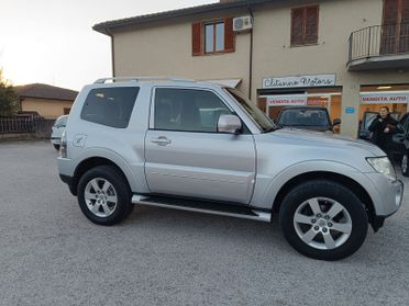 Mitsubishi Pajero 3.2 DI-D 16V 3p. Intense