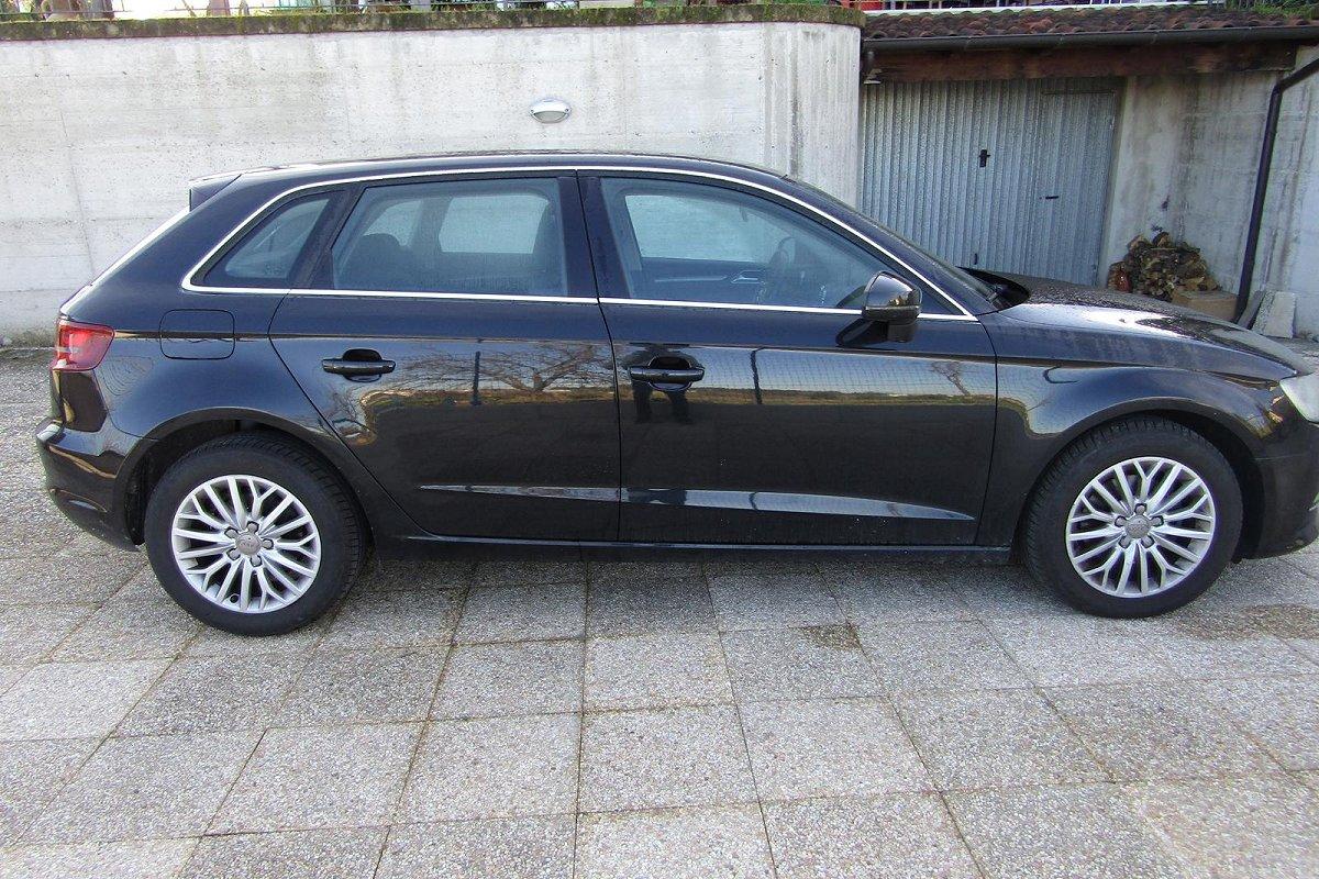 AUDI A3 SPB 1.6 TDI S tronic Ambition