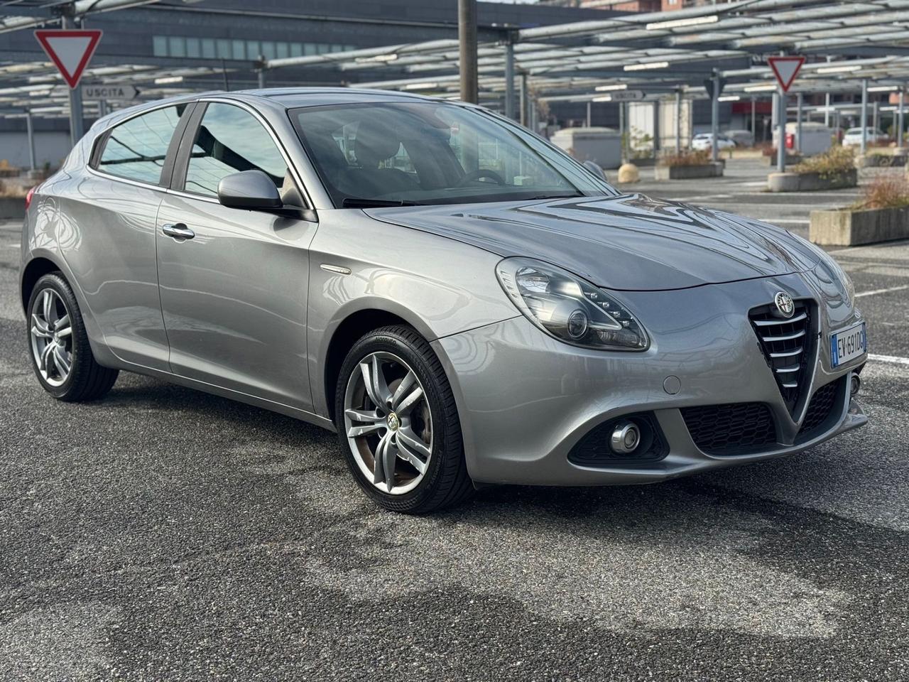 Alfa Romeo Giulietta 1.6 JTDm-2 105 CV Exclusive
