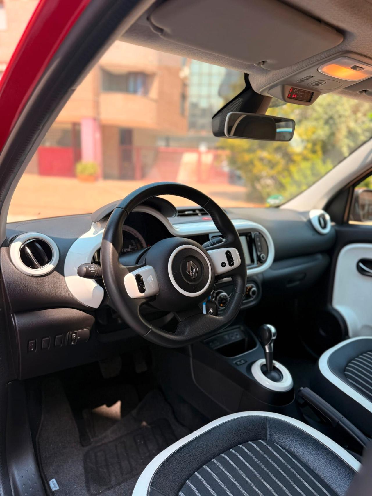 Renault Twingo TCe 95 CV EDC Intens