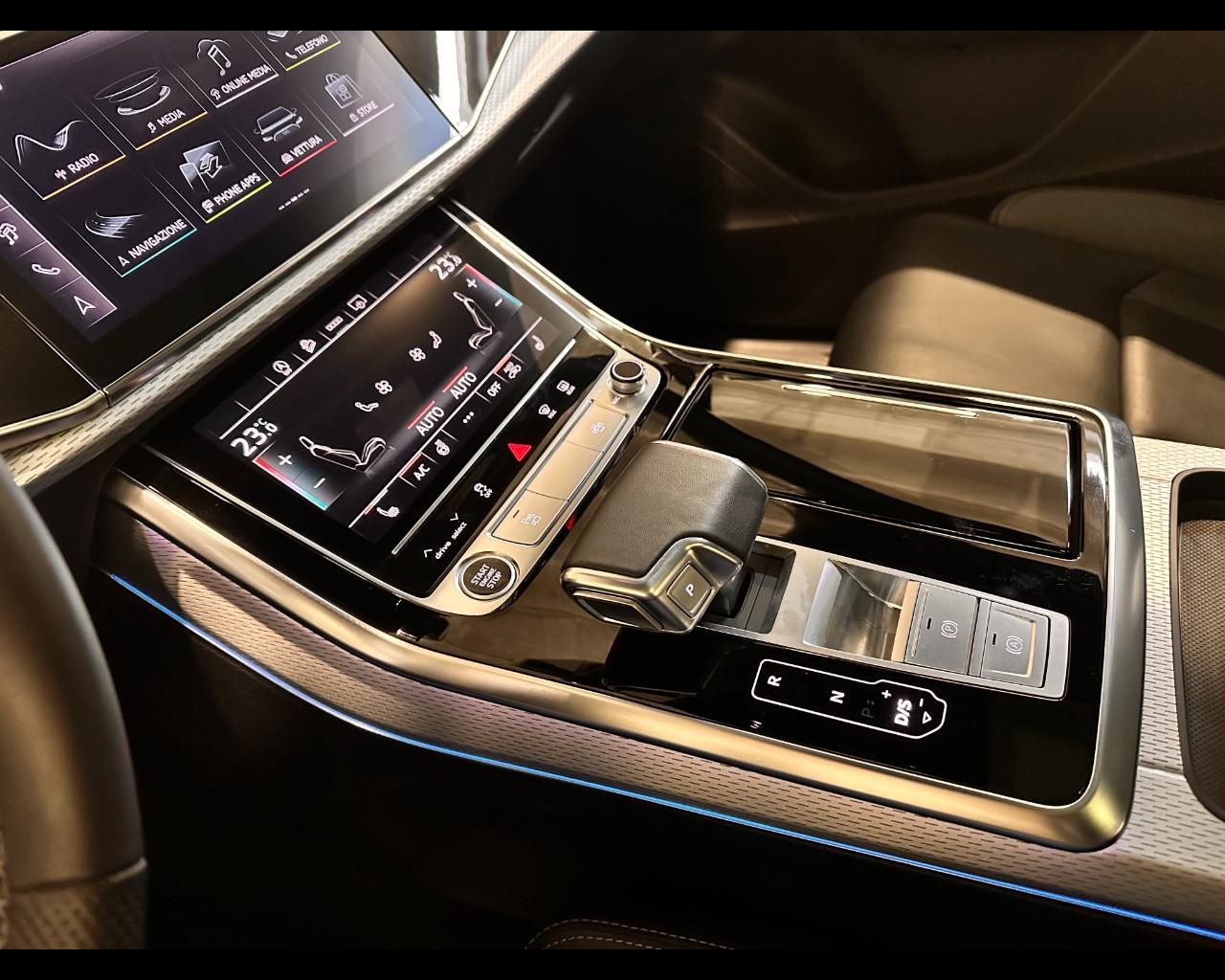 AUDI Q7 3.0 TDI MHEV TIPTRONIC QUATTRO S-LINE EDITION