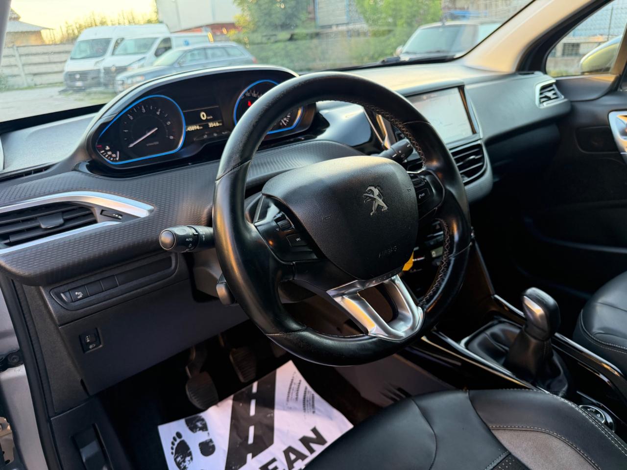Peugeot 2008 BlueHDi 120 S&S Crossway