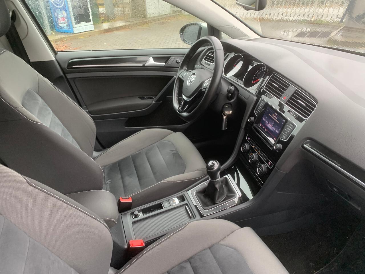 Volkswagen Golf Business 1.6 TDI 5p. Highline BlueMotion Technology