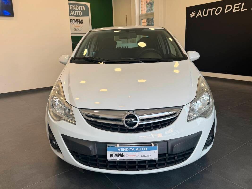 Opel Corsa 1.2 Club 85cv 5p
