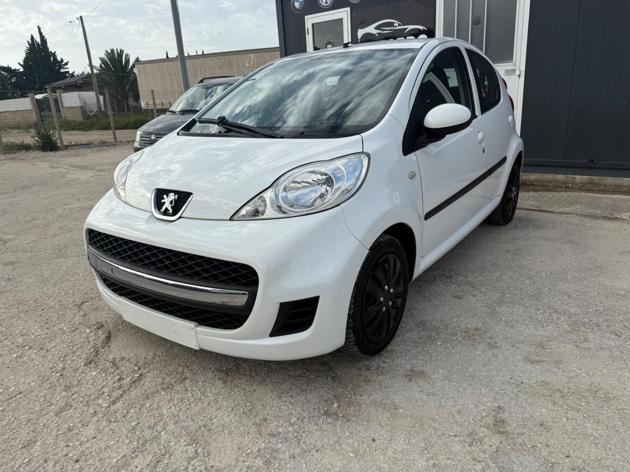 Peugeot 107 1.0 68CV 5p. Desir