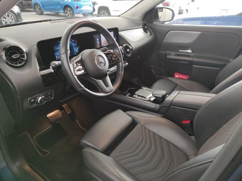Mercedes-Benz GLA (H247) - GLA 200 d Automatic Business