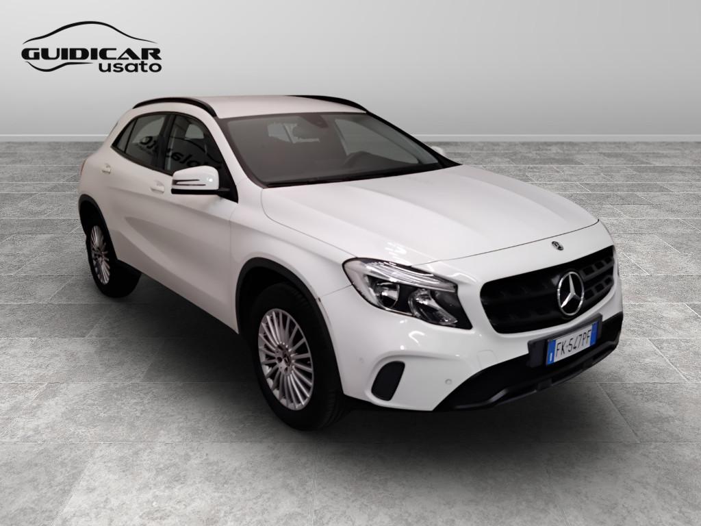 Mercedes-Benz GLA-X156 2017 - GLA 180 d Sport