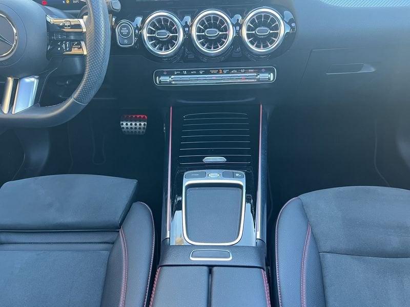 Mercedes-Benz Classe B B 180 AMG Line Premium auto