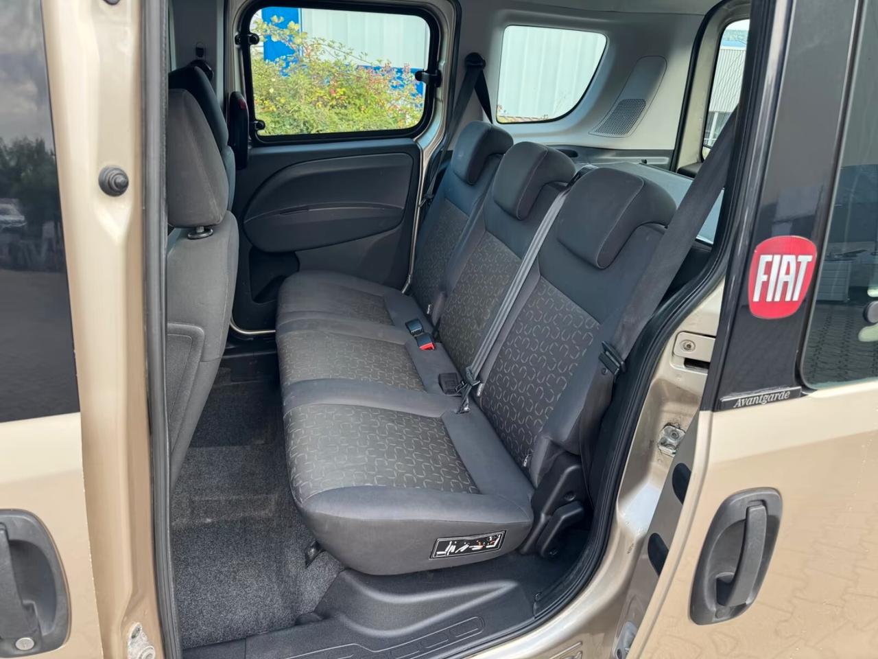 Fiat Doblo 1.4 16V Maxi vettura 5 posti