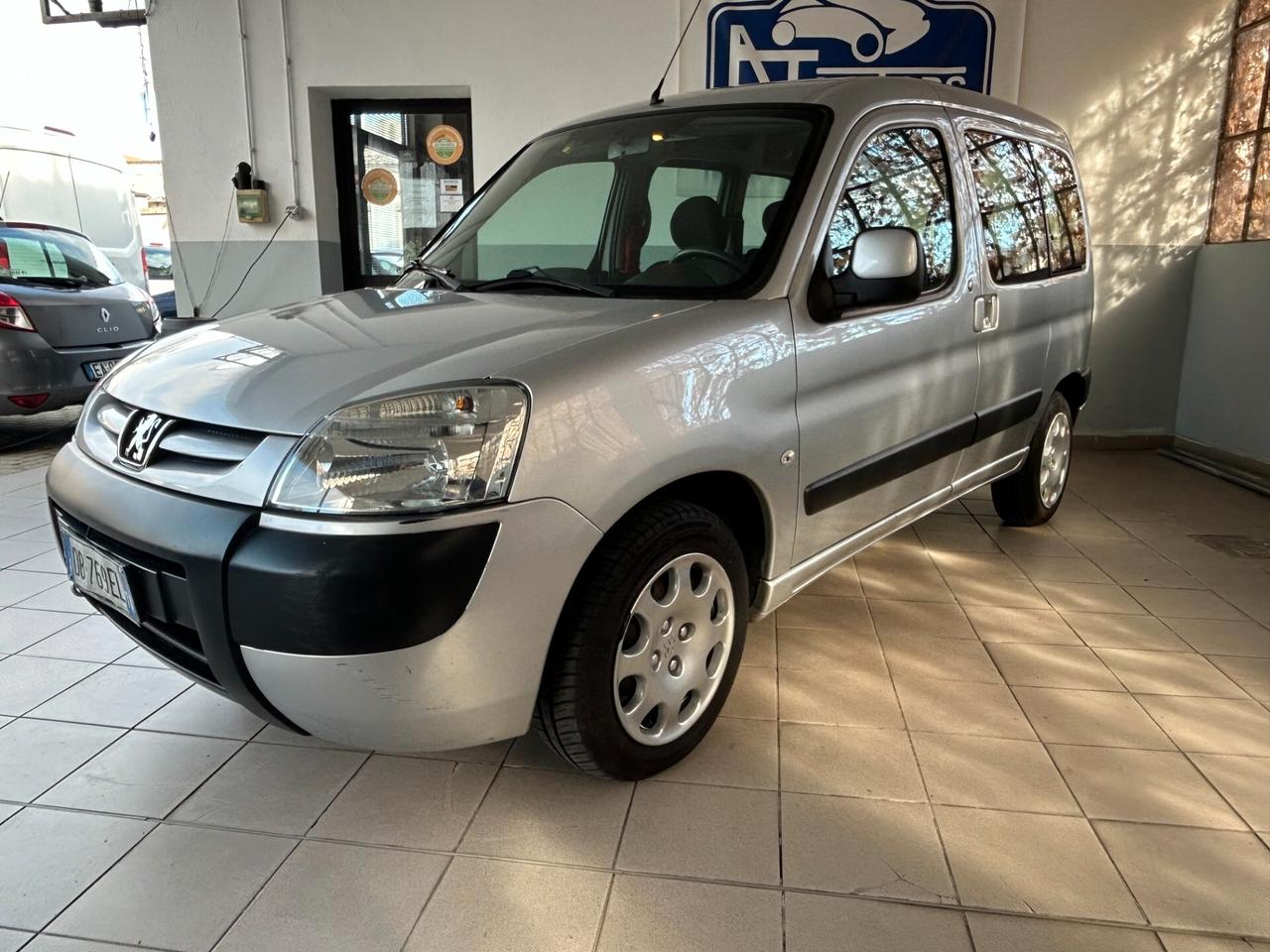 Peugeot Ranch 1.6 HDi 5p. Lee 5 POSTI VETTURA