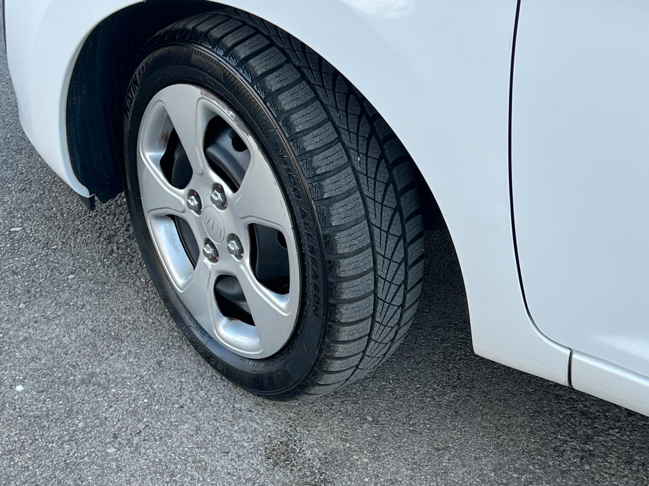 Kia Picanto 1.0 5 porte Style TAGLIANDATA