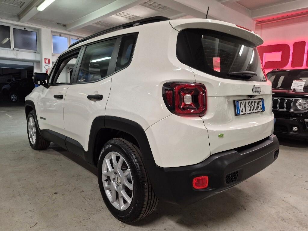 Jeep Renegade 1.5 Turbo T4 MHEV Summit