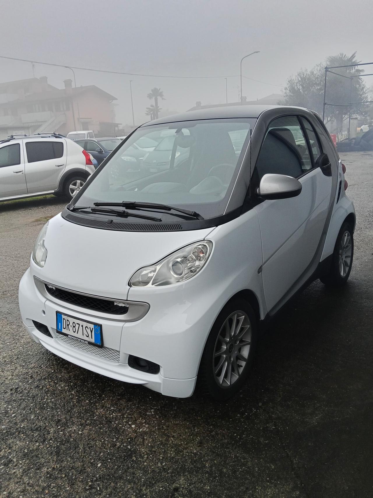 Smart ForTwo 1000 62 kW coupé passion