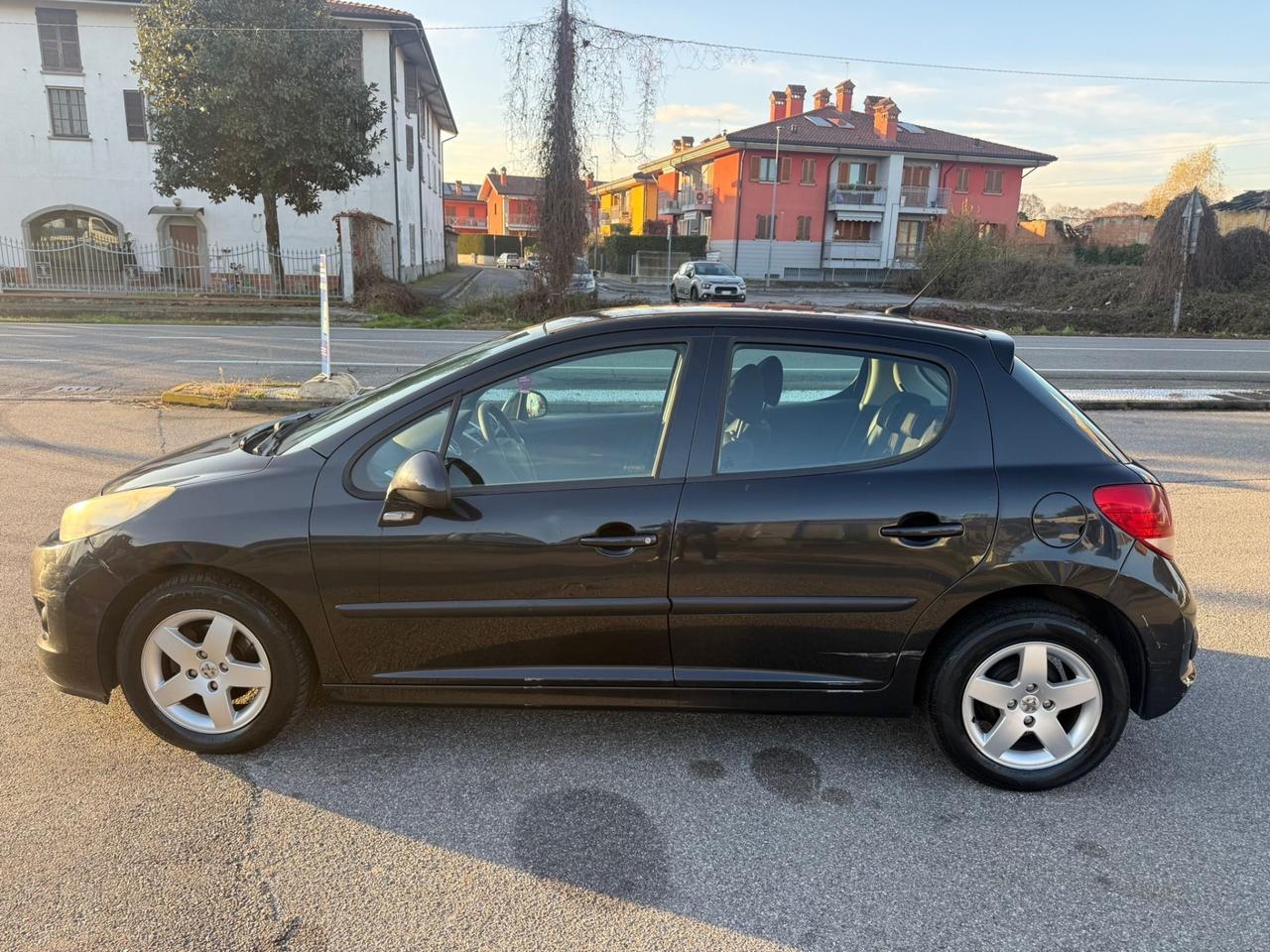 Peugeot 207 1.4 8V 75CV 5p. Energie Sport ECO GPL