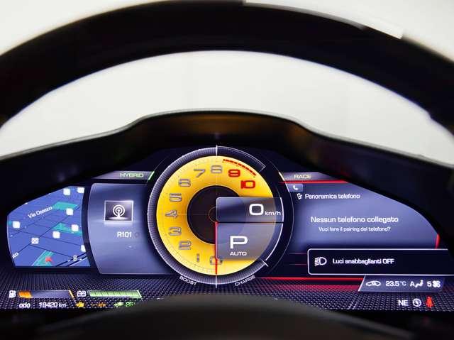 Ferrari SF90 Stradale