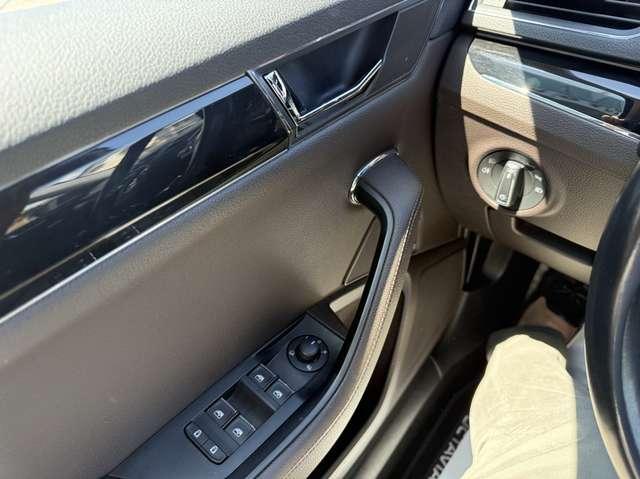 Skoda Superb Wagon 2.0tdi E6D Sportline 4x4 200cv dsg Pelle IVA