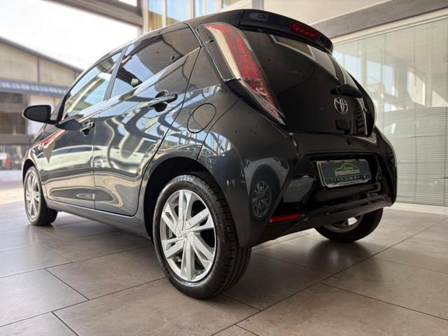 TOYOTA Aygo 1.0 VVT-i 69CV 5 porte x-clusiv Edition45