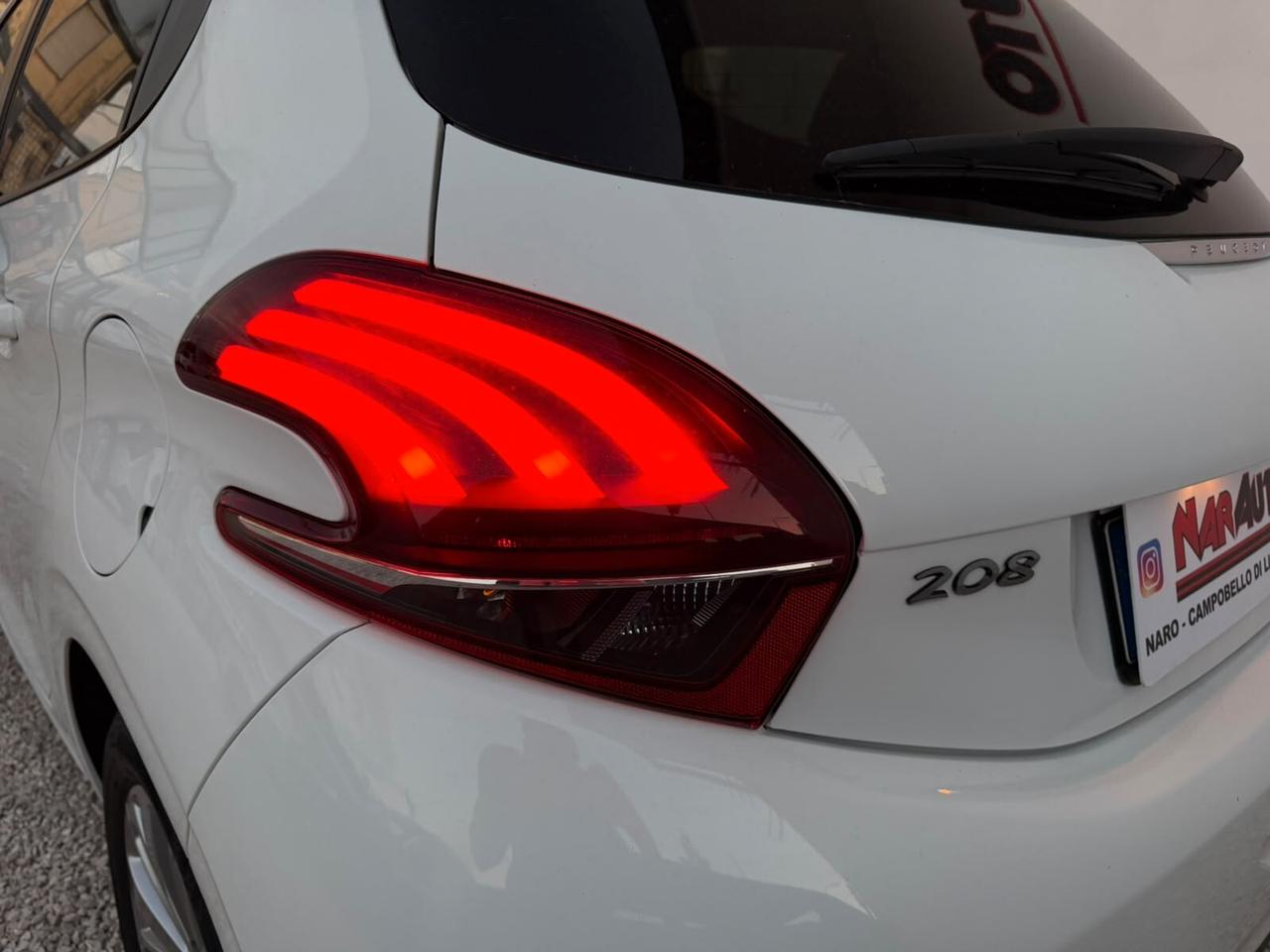 Peugeot 208 Allure AUTOCARRO 5 POSTI