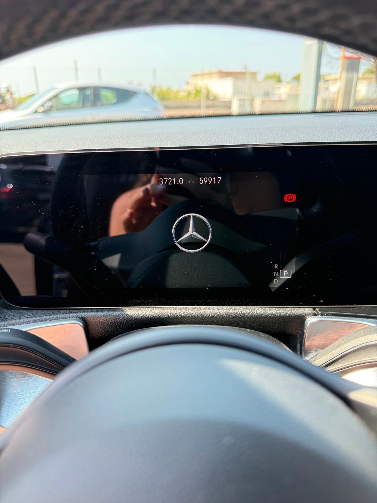 Mercedes-benz GLB 180 d Automatic Business