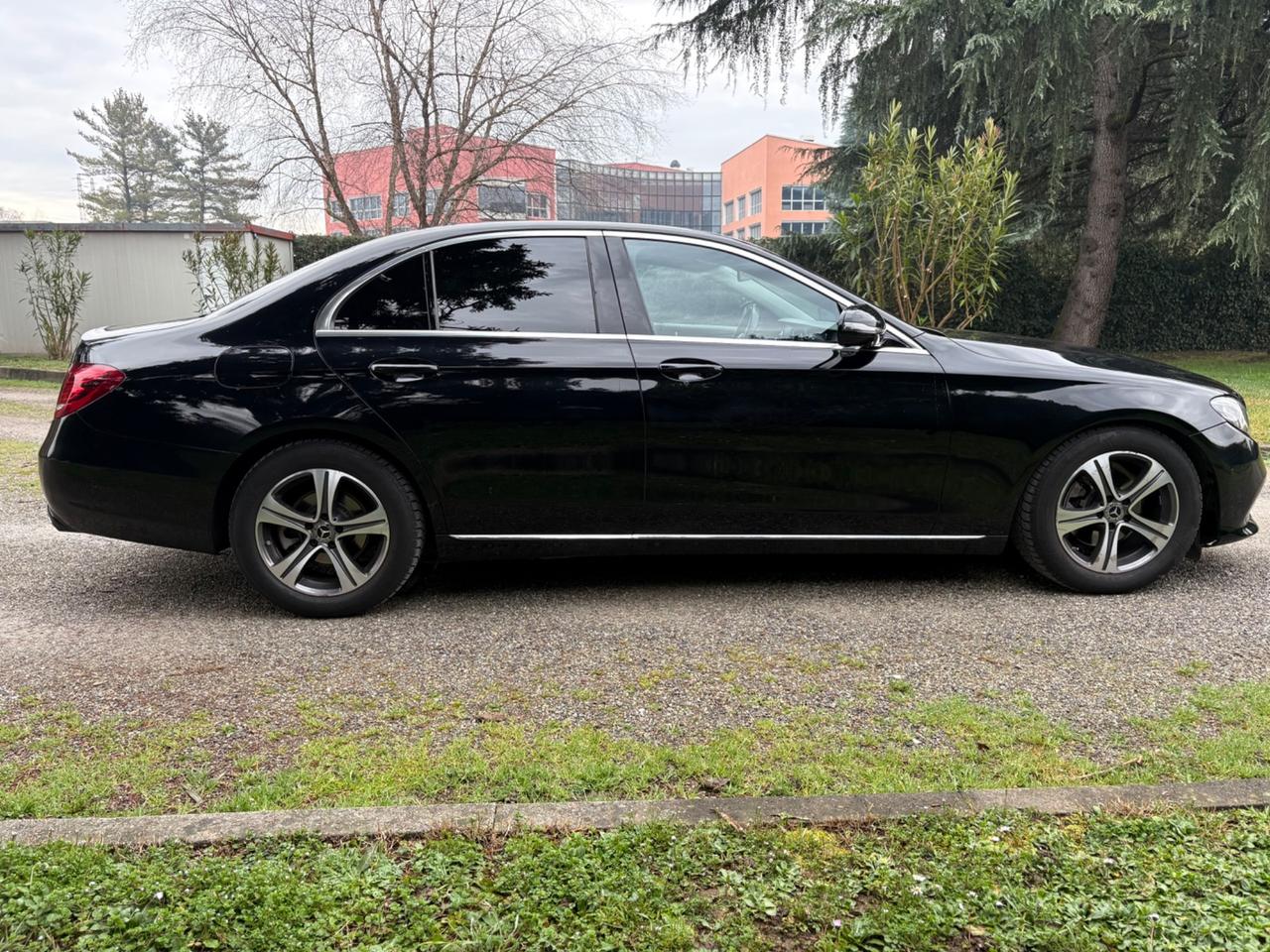 Mercedes-benz E 220 d Auto Sport(NCC)