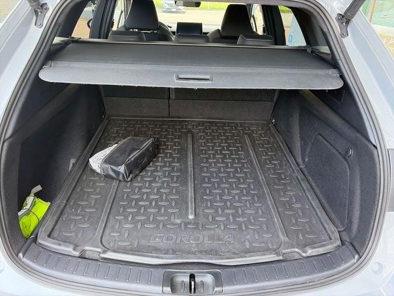 Toyota Corolla Touring Sports 2.0 Hybrid Style CVT
