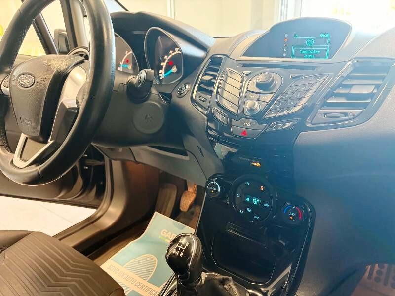 Ford Fiesta 1.5 TDCi 75 CV Titanium