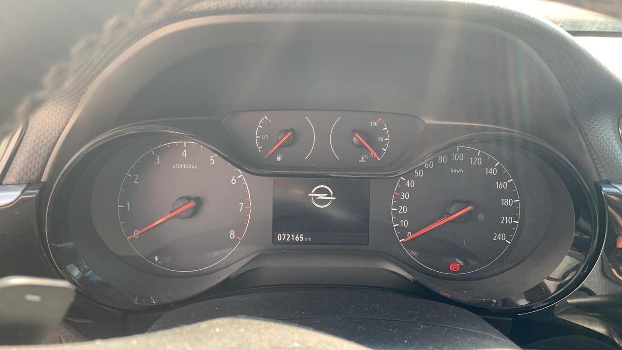 Opel Corsa 1.2 100 CV aut. GS Line, incidentata..