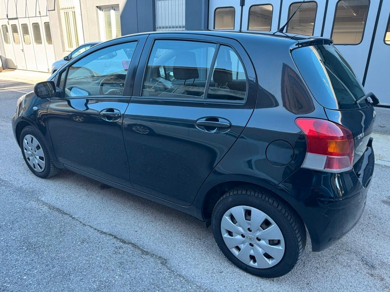 Toyota Yaris 1.3 3 porte Sol