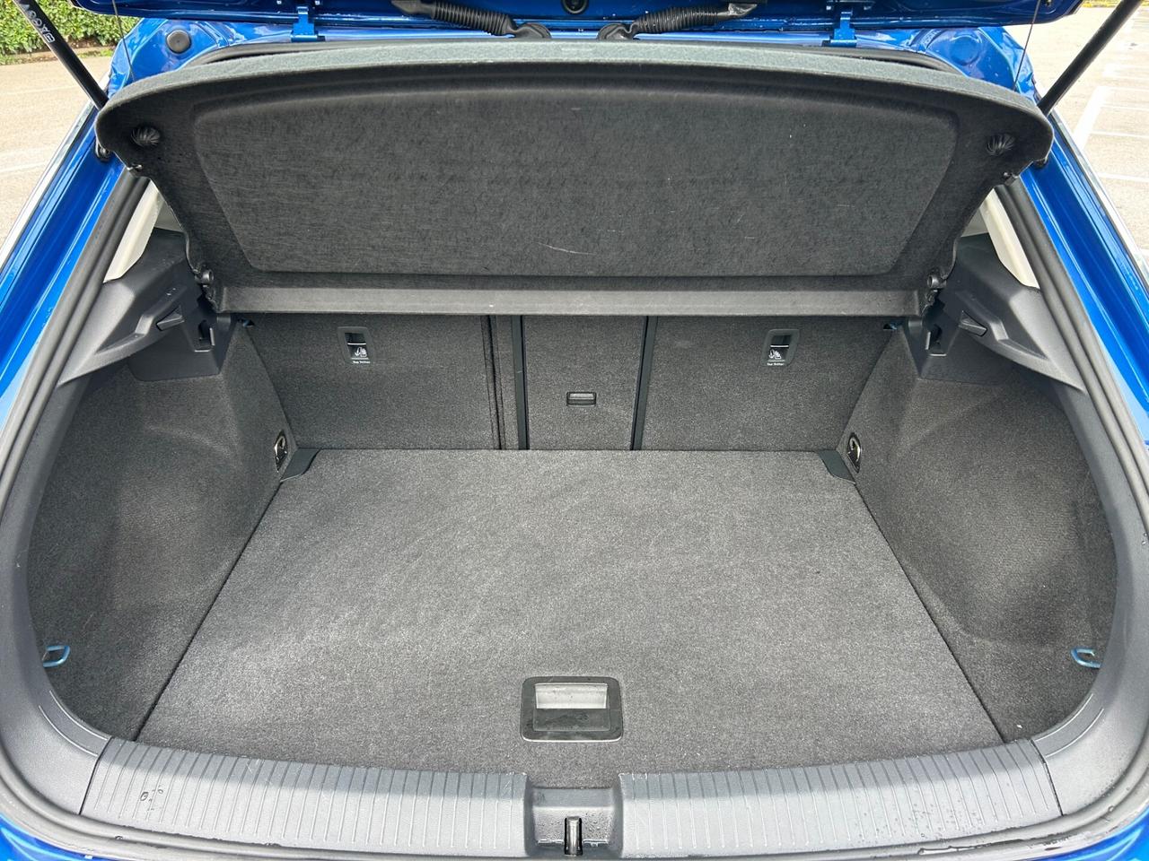 Volkswagen T-Roc 2.0 TDI SCR R-Line 2022