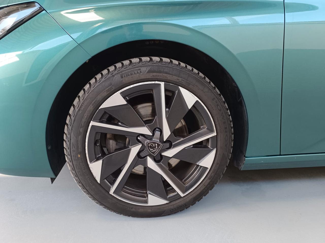 Peugeot 308 BlueHDi 130 S&S EAT8 SW Allure