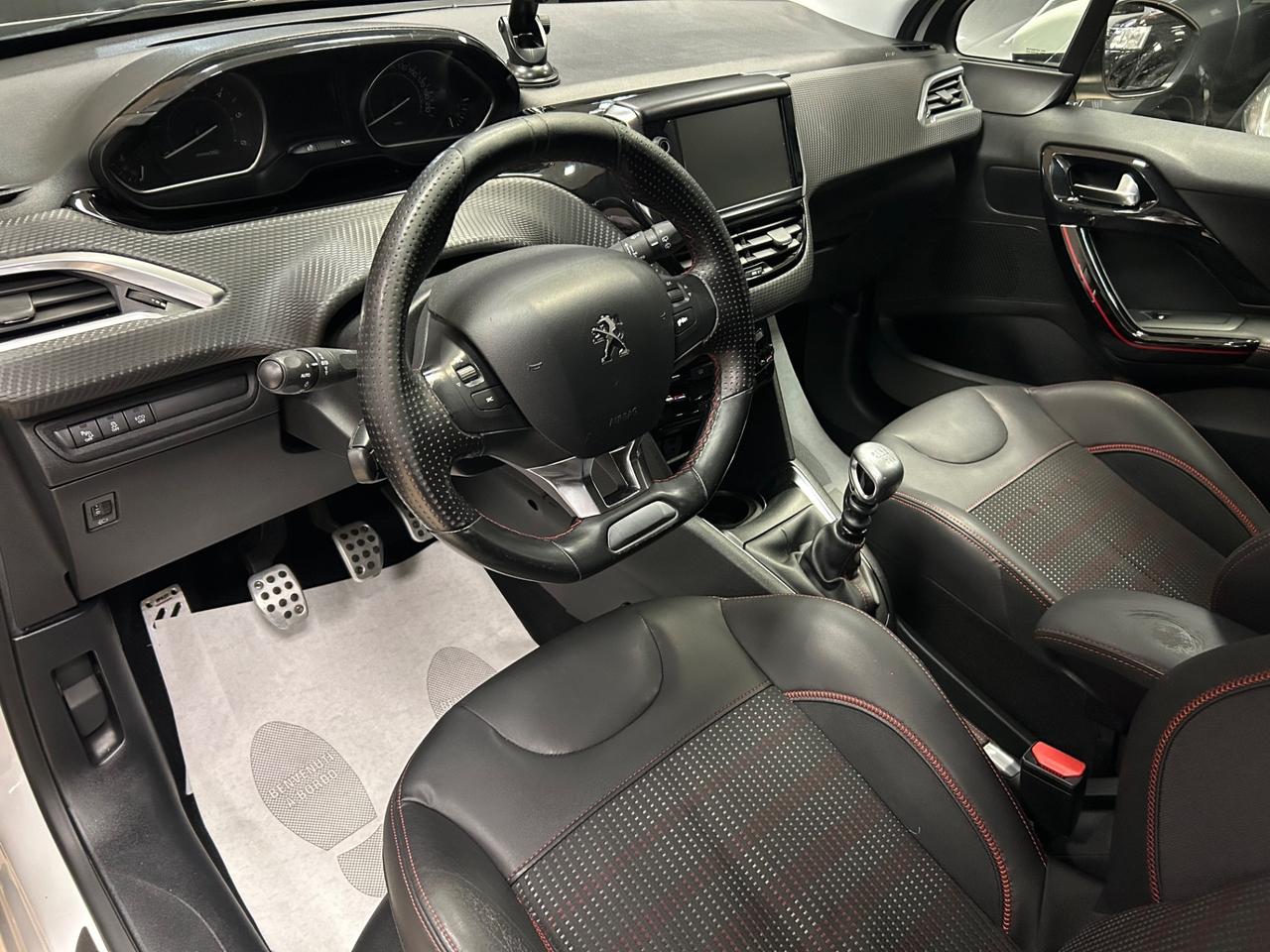 Peugeot 208 - 1.6 BlueHDi 120cv GT Line NEOPATENTATI