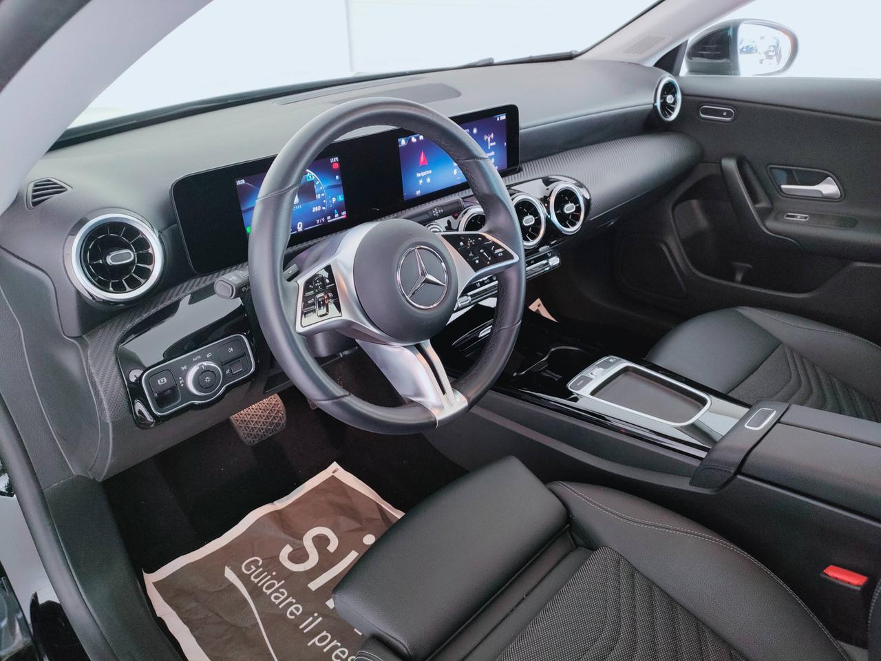 Mercedes-Benz CLA Sh.Brake - X118 2023 - CLA Shooting Brake 180 d Advanced auto